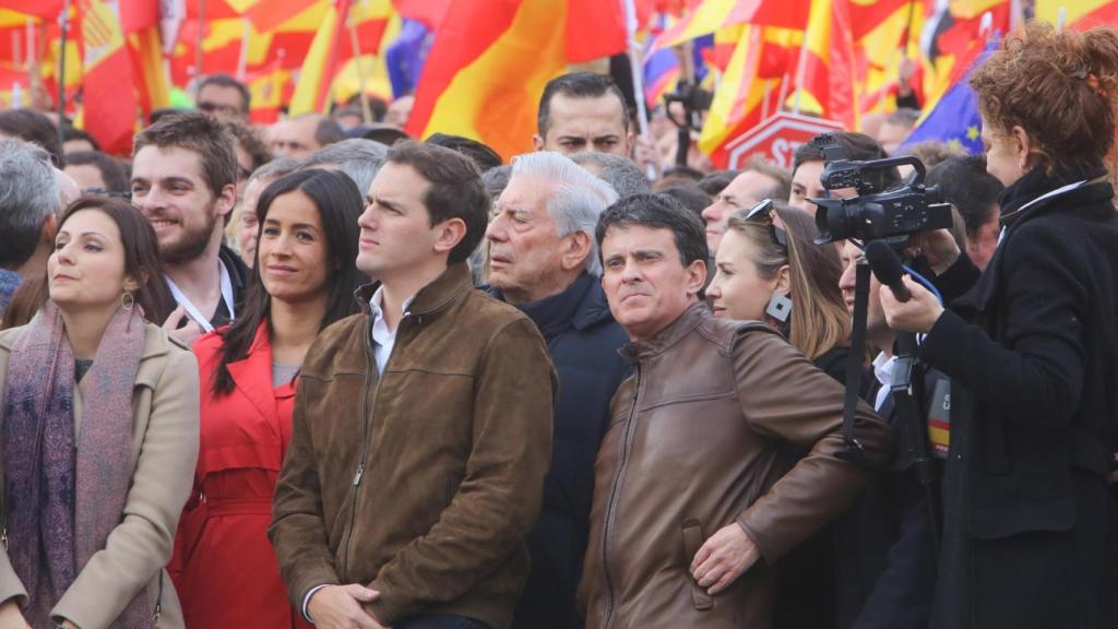 Albert Rivera y otros dirigentes de Ciudadanos en la manifestación de Colón del 10-F.