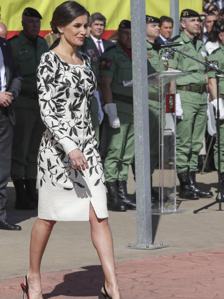 La esposa de Felipe VI ha escogido un diseño de Felipe Varela.
