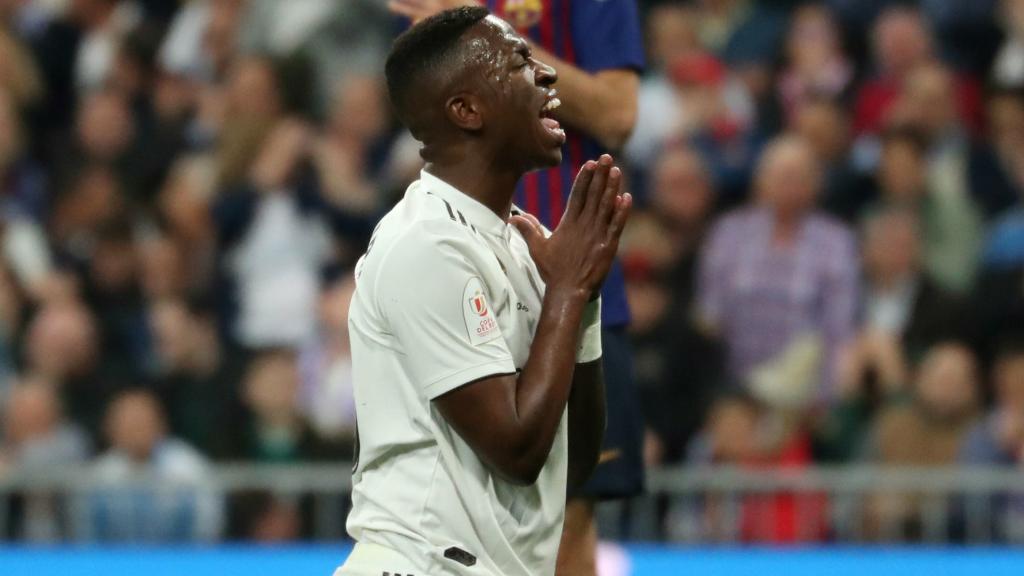 Vinicius se lamenta de una ocasión fallada