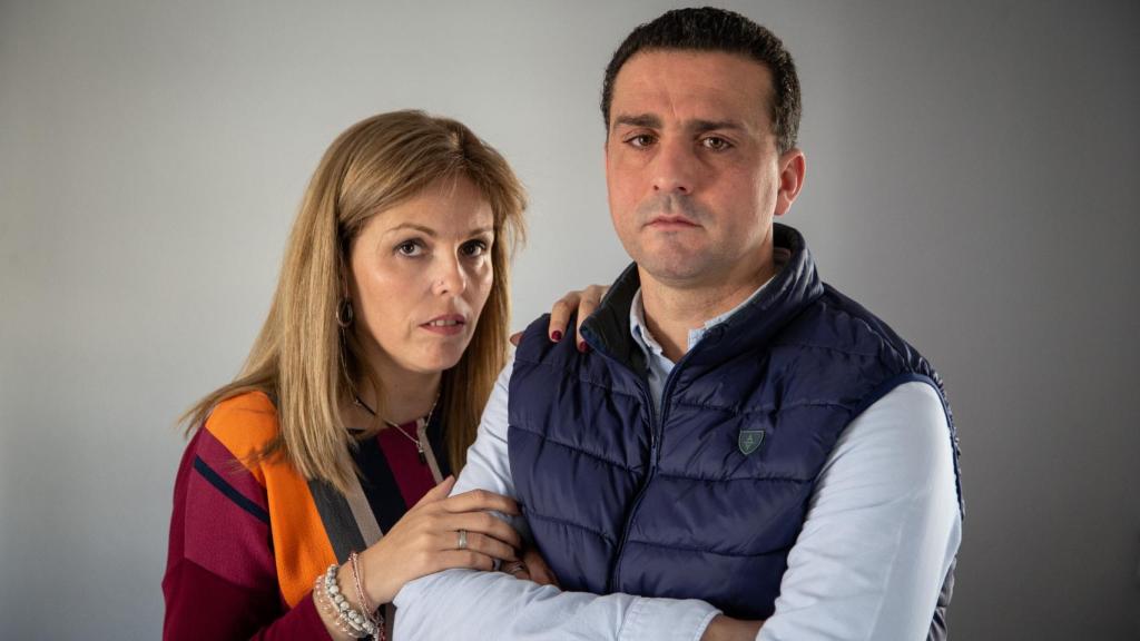 José Antonio Romero, que en Junio cumplirá cinco años sin ver a sus dos hijos, junto a su actual pareja, María Rubio.