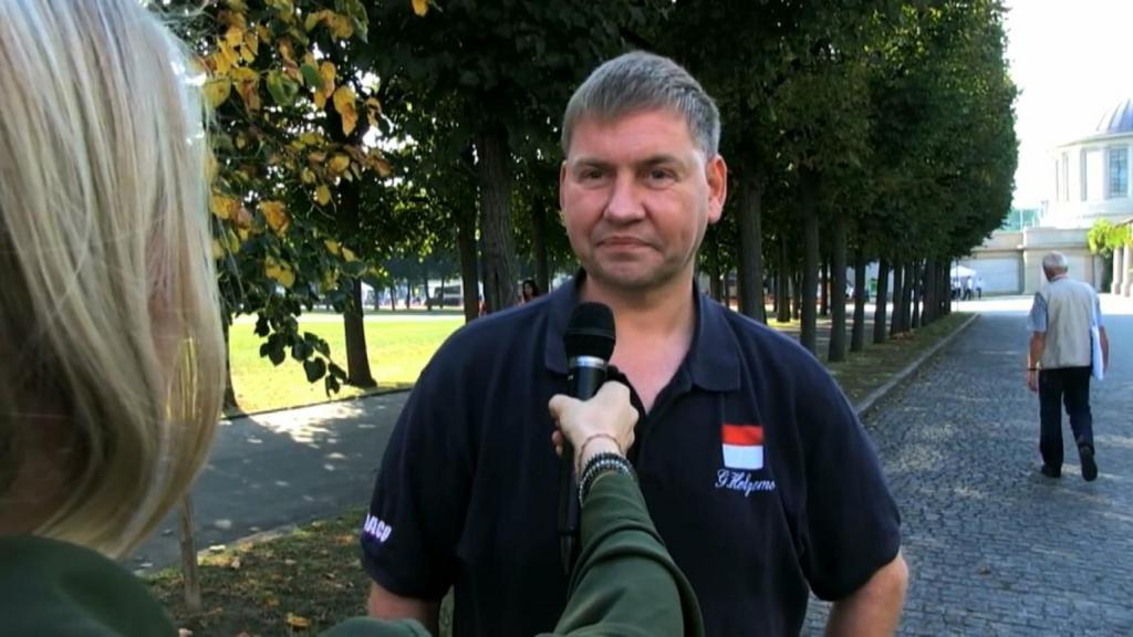 Hegelmo habla con la prensa. Foto: Twitter