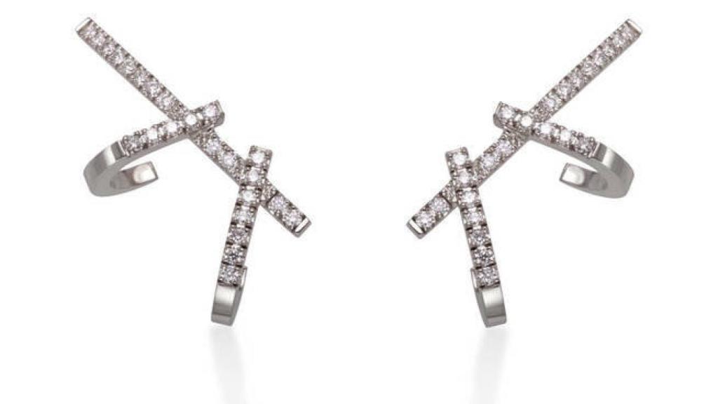 Pendientes de oro blanco y diamantes de Gold & Roses.