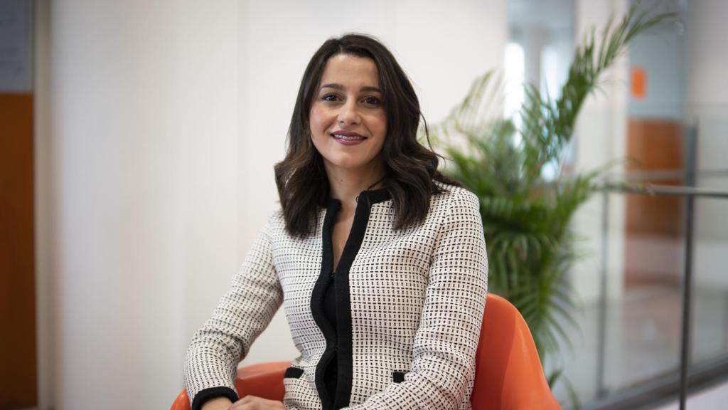 Arrimadas diagnostica la desigualdad en el sector tecnológico como uno de los problemas más graves.