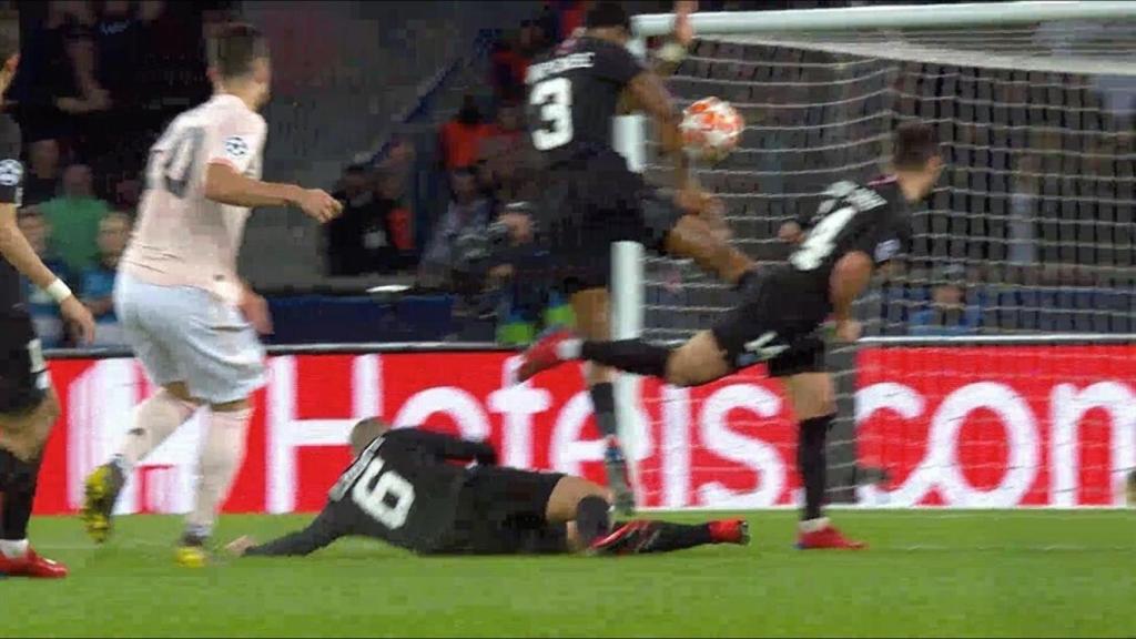 Penalti señalado al United