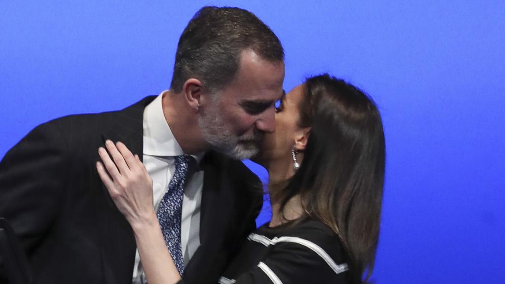 Letizia y Felipe llevan semanas mostrándose más cariñosos de lo habitual en público