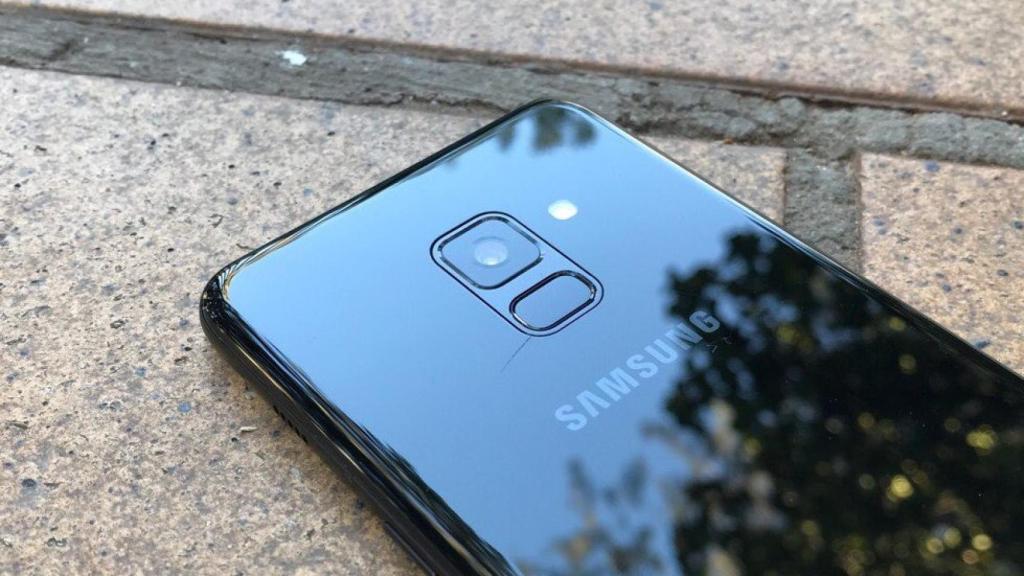 El Samsung Galaxy A8+ 2018 se actualiza a Android 9 Pie