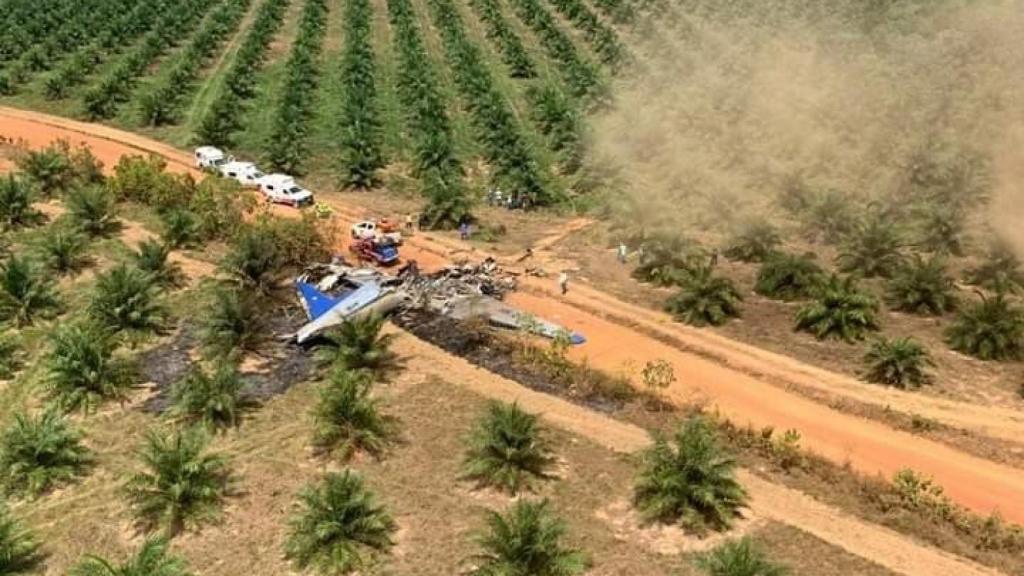 Los restos del avión que cayó en Colombia.