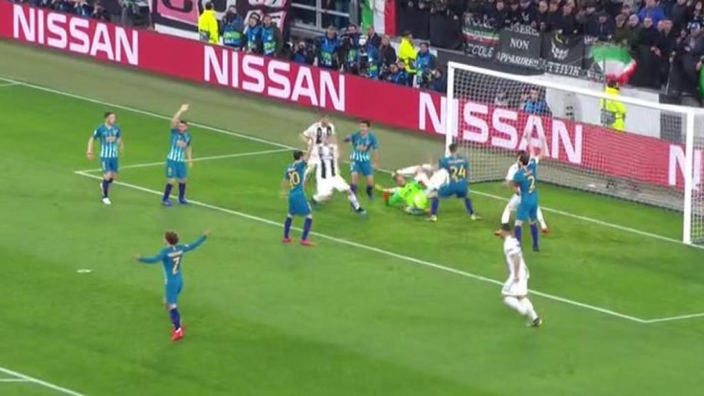 Gol anulado a la Juventus por falta de Cristiano Ronaldo. Foto: Twitter. (@elchiringuitotv)