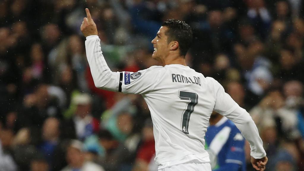 Cristiano celebra uno de sus goles contra el Wolfsburgo