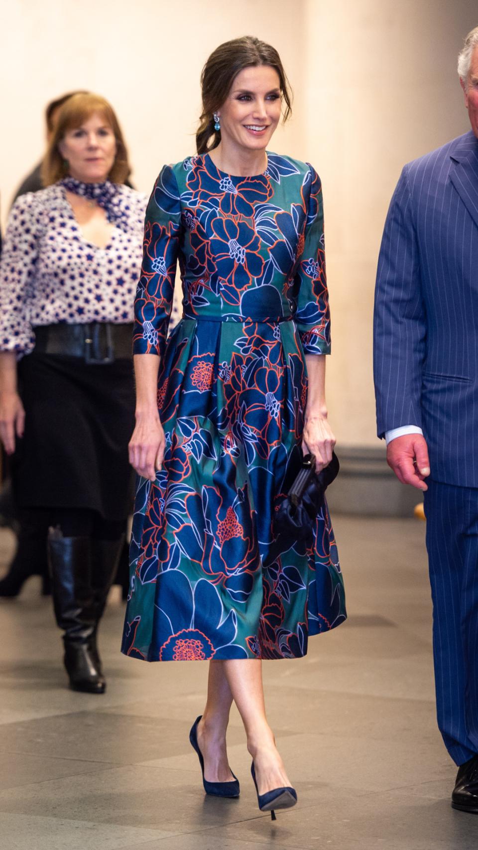 'Look' completo de la reina Letizia este miércoles en Inglaterra.