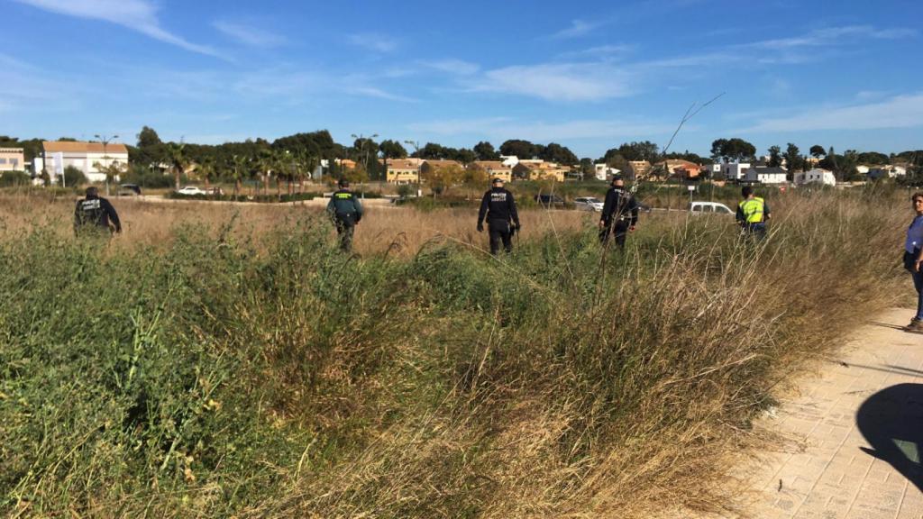 La Guardia Civil peina la zona en busca de los dos niños.