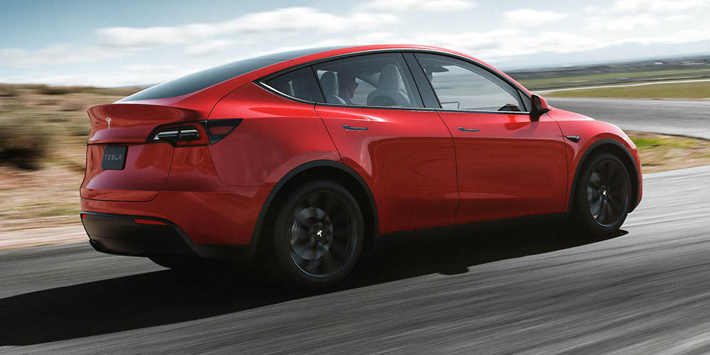 Tesla Model Y 2