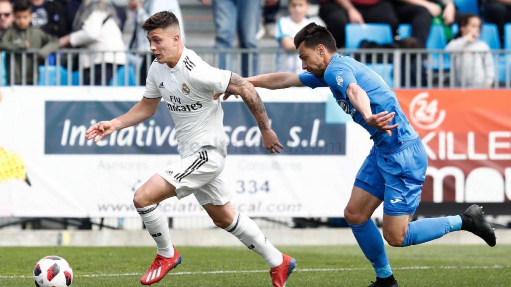 Cristo supera a un rival del Fuenlabrada