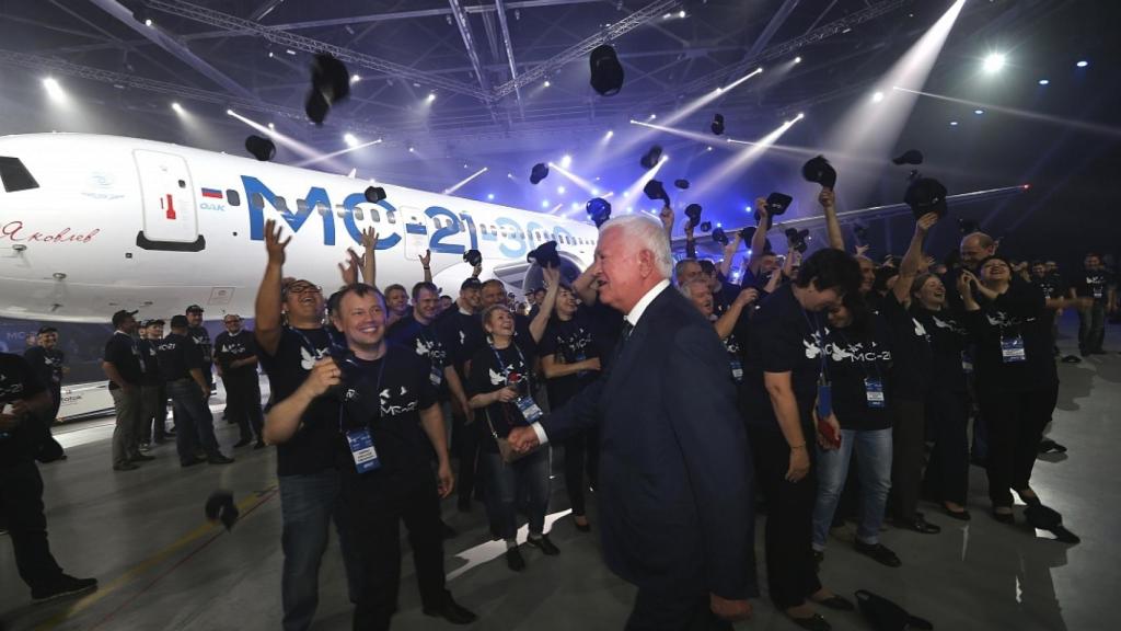 Presentación del MC-21 ruso.