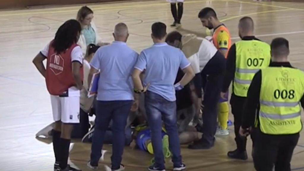 Fallece un jugador de fútbol sala en pleno partido