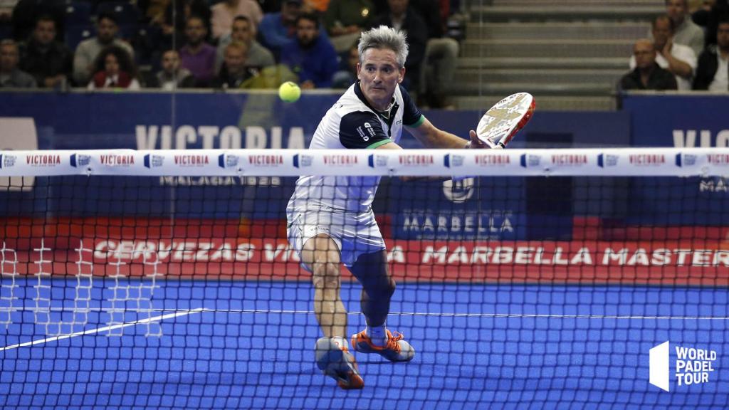 Miguel Lamperti, durante un momento del partido. Foto: worldpadeltour