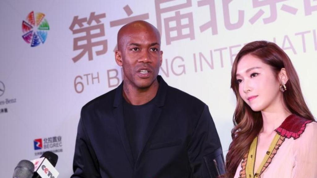 Marbury en un acto en China