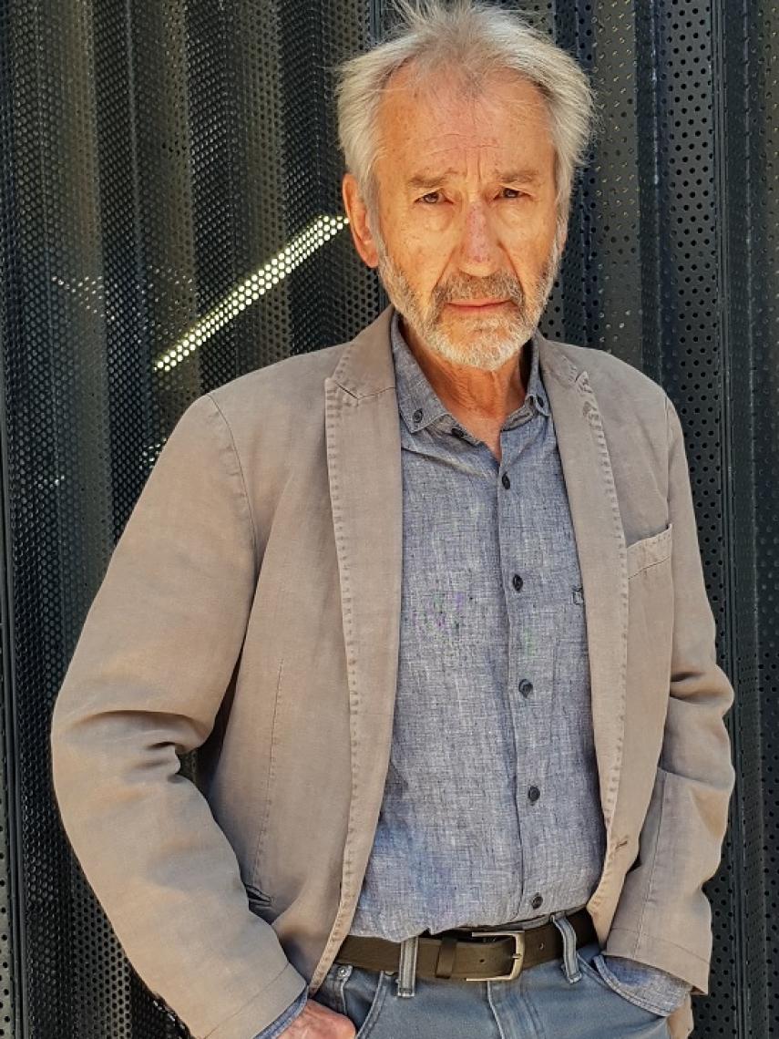 José Sacristán posa para los medios en Barcelona.