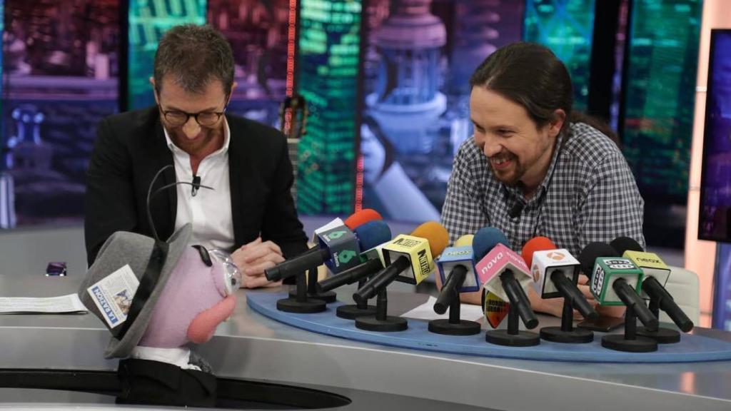 Tuvo que enfrentarse a las preguntas pícaras de las hormigas.