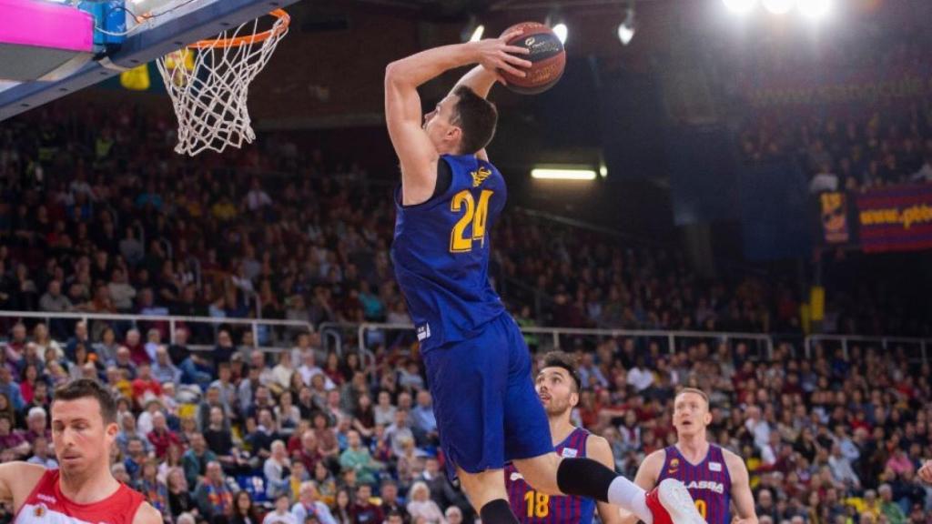 Kuric durante el Barcelona Lassa - Manresa. Foto: Twitter (@FCBbasket)