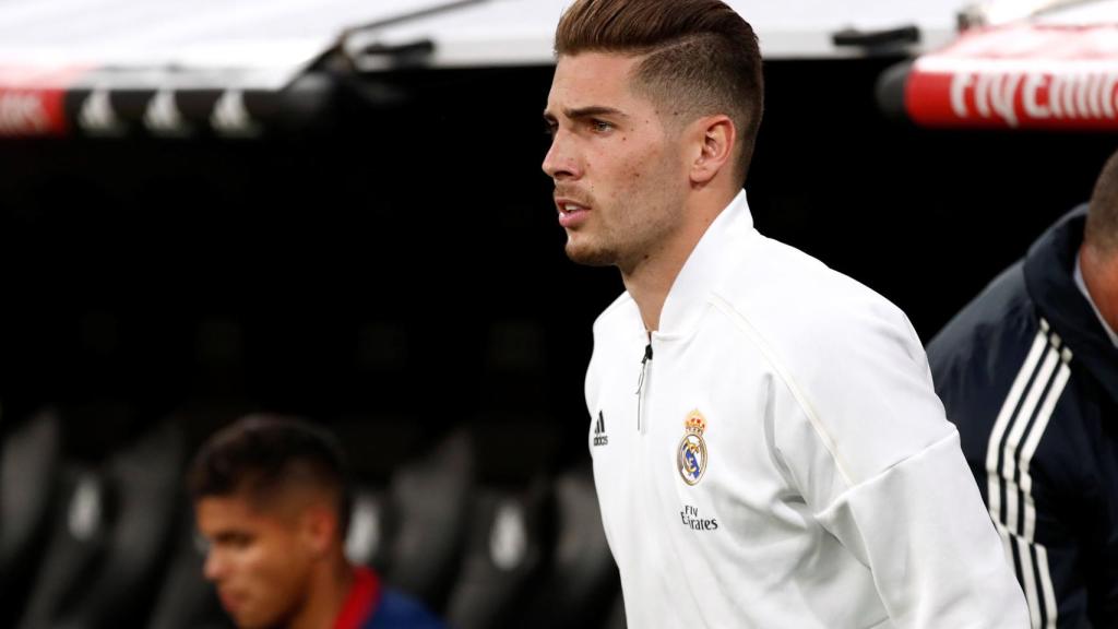 Luca Zidane, salta al campo en su primer partido como titular en el Santiago Bernabéu