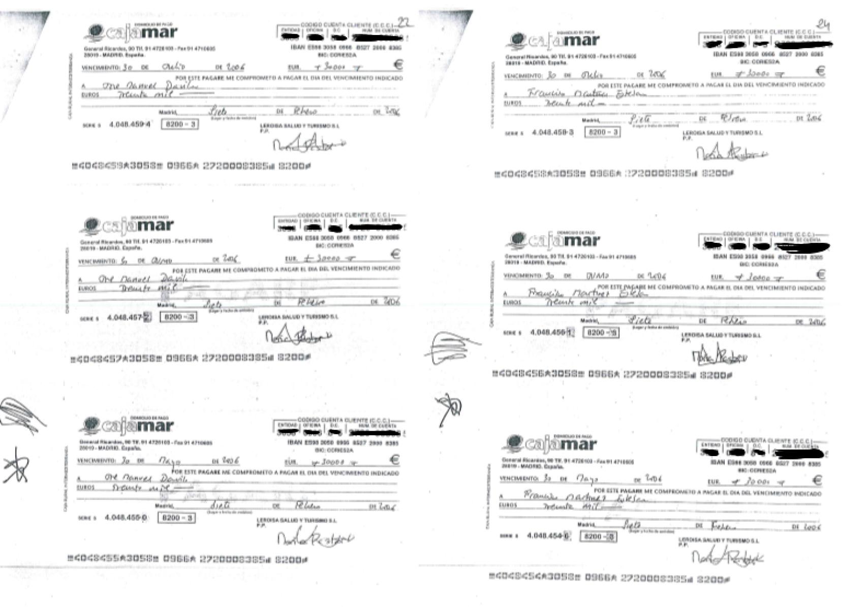 Pagarés firmados por María Pastor Valdés con los arquitectos José Manuel Dávila y Francisco Martínez.