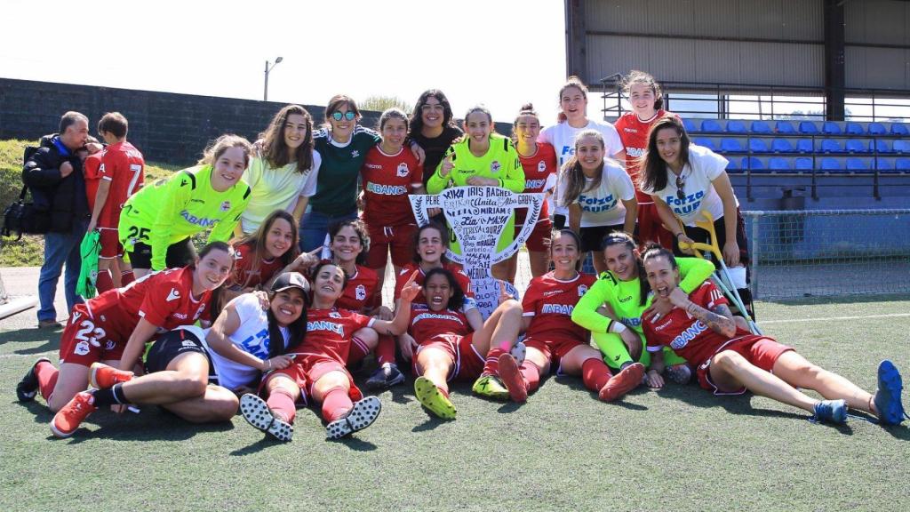 Las jugadoras del Dépor femenino festejaron el título el pasado fin de semana