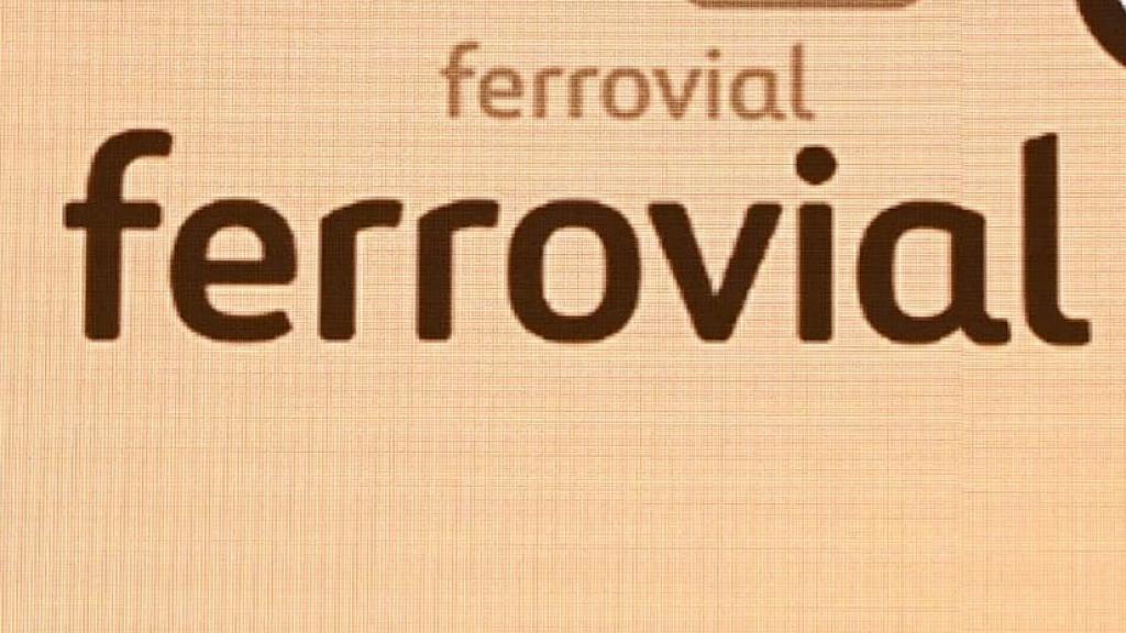 El consejero delegado de Ferrovial, Iñigo Meirás y el presidente de la compañía, Rafael del Pino, durante la junta de 2019.