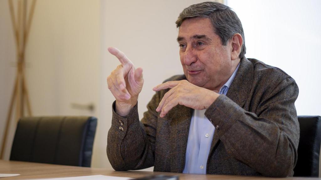 Lendoiro responde a la expulsión de los expresidentes del palco del Deportivo