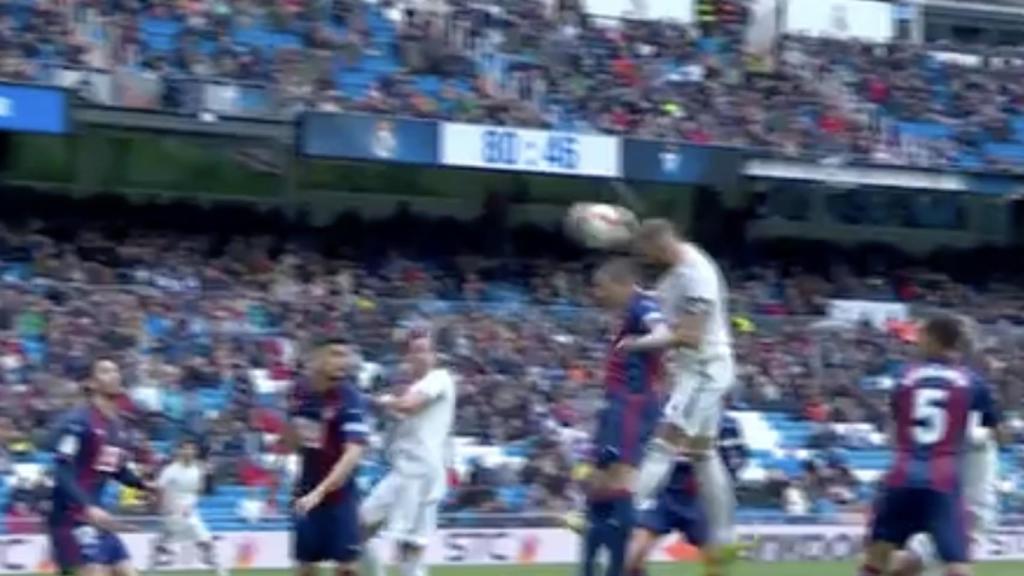 Segundo gol de Benzema