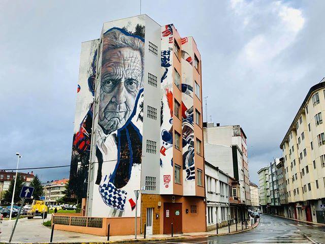 Otra imagen del retrato de Díaz Pardo en Sada (Concello de Sada)