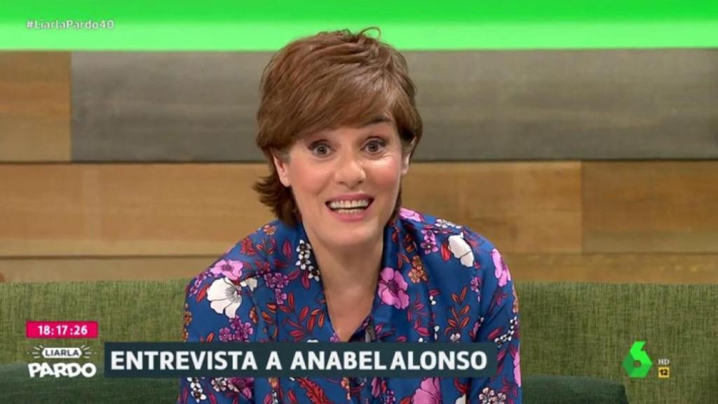 Anabel Alonso sin pelos en la lengua “Lo que habla Abascal me suena a Atapuerca”