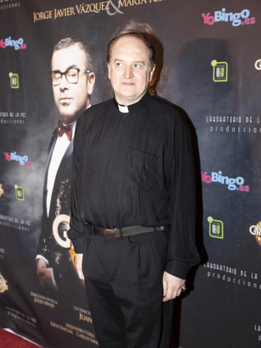 El Padre Apeles en el photocall de 'Grandes éxitos', la obra de Jorge Javier Vázquez.