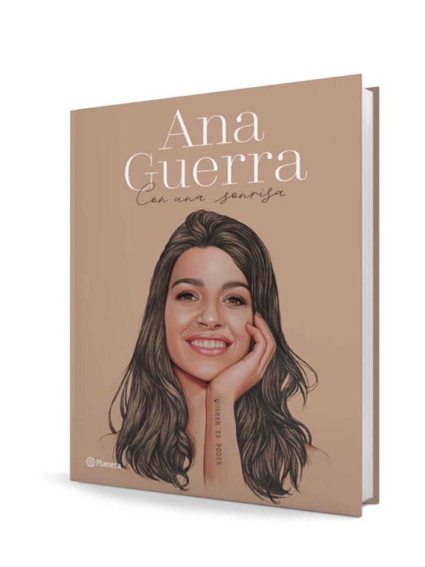 'Con una sonrisa', primer libro de Ana Guerra.