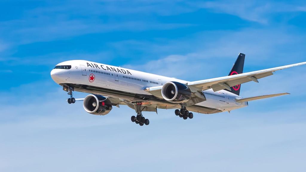 Tras los accidentes de los Boeing 737, salta la pregunta: ¿hasta qué punto debe de ser el transporte autónomo?