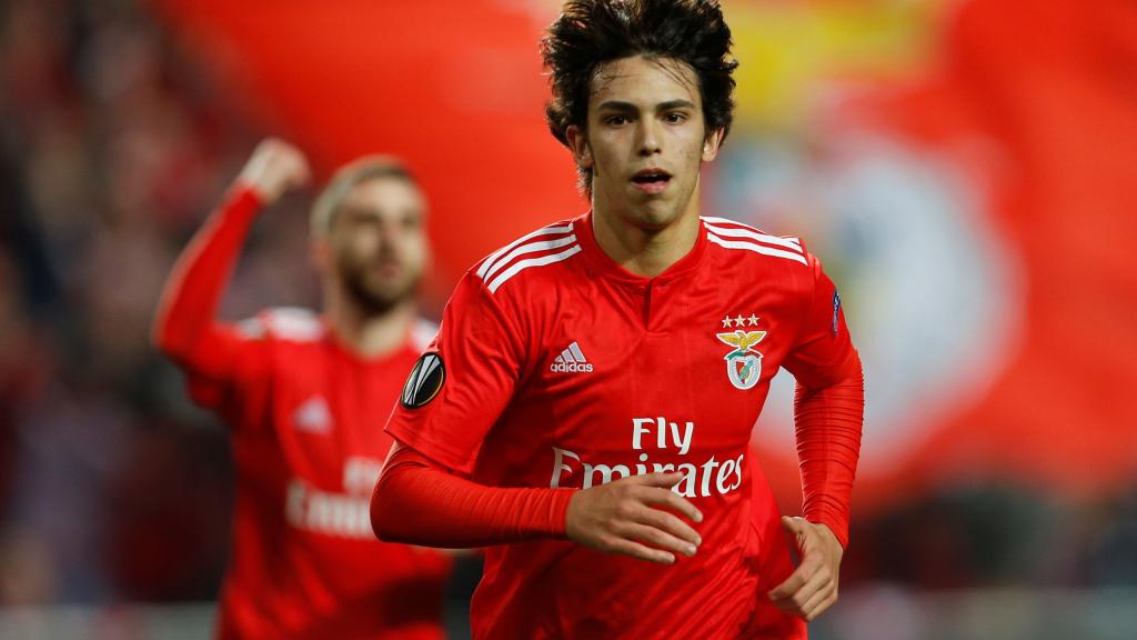 Joao Félix celebra un gol con el Benfica