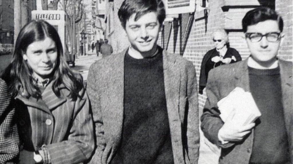 Image: A finales de enero. La historia de amor más trágica de la Transición