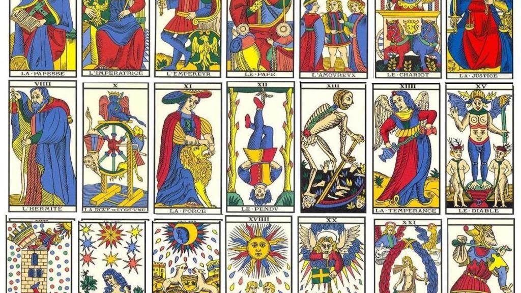 El tarot es una baraja de naipes a menudo utilizada como medio de consulta e interpretación de hechos