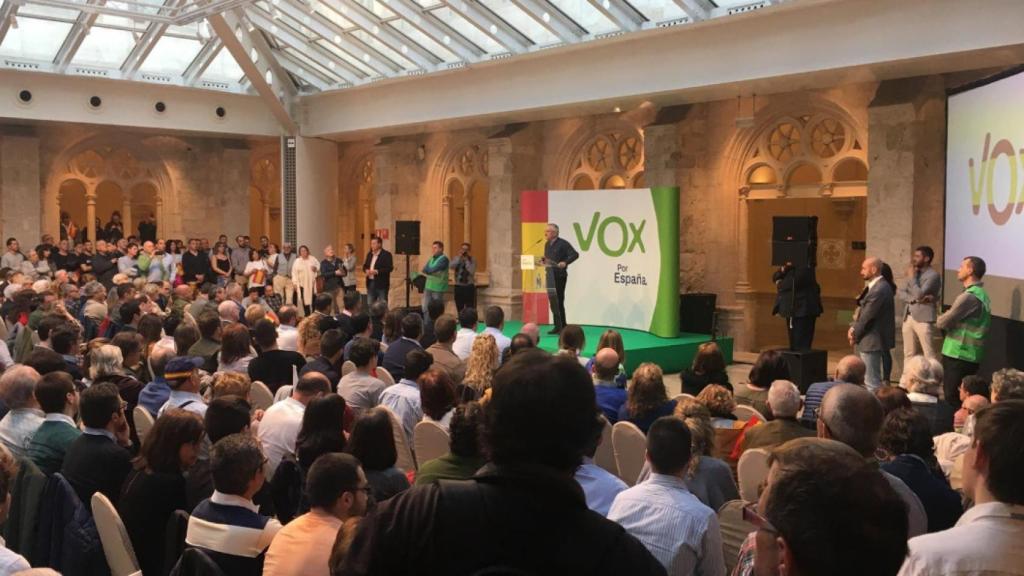 José Antonio Ortega Lara en un acto electoral en Burgos.