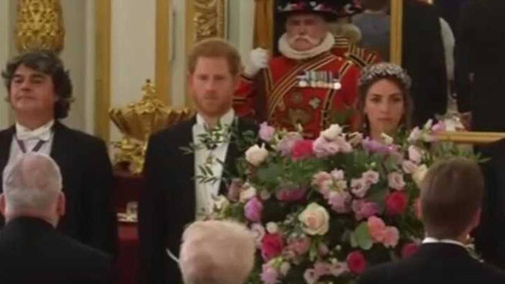 Jorge Moragas, Harry de Inglaterra y Rose Hanbury en la cena de gala en honor a Felipe y Letizia.