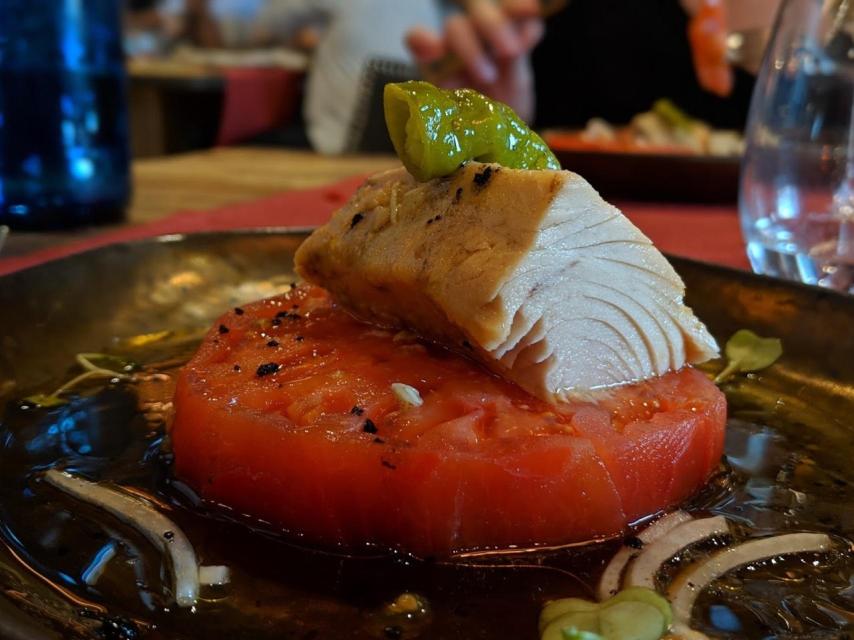 Tomate de Lodosa y bonito del Cantábrico en Essentia