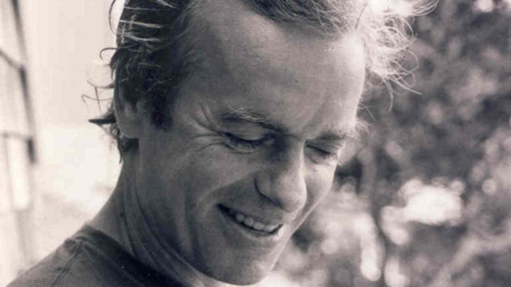 Image: El roce del tiempo. Bellow, Nabokov, Hitchens, Travolta,Trump y otros ensayos (1986-2016)