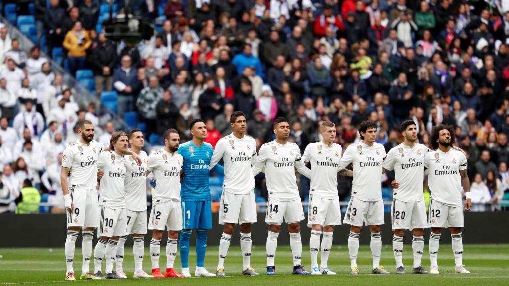 Minuto de silencio en el estadio Santiago Bernabéu, en honor a Agustín Herrerín