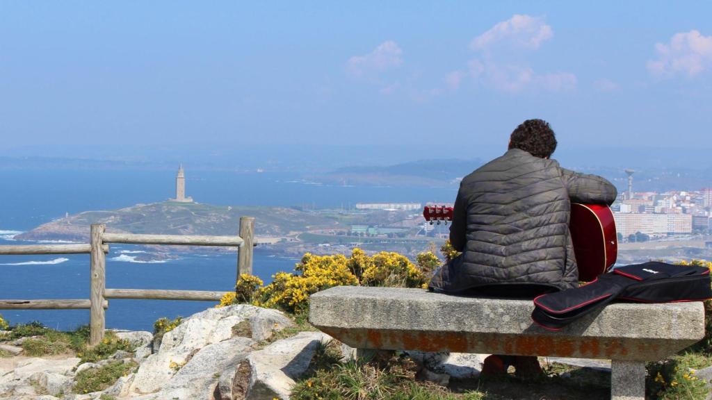 Las mejores imágenes de este caluroso final de Semana Santa en A Coruña