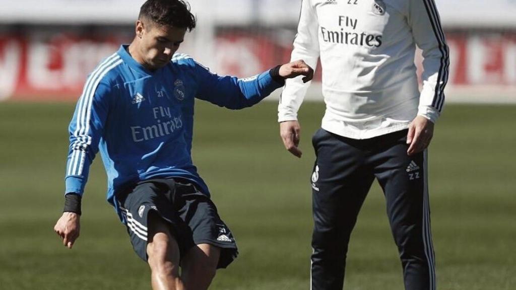 Zidane y Brahim Díaz en la Ciudad Real Madrid. Foto: Instagram (@brahim)