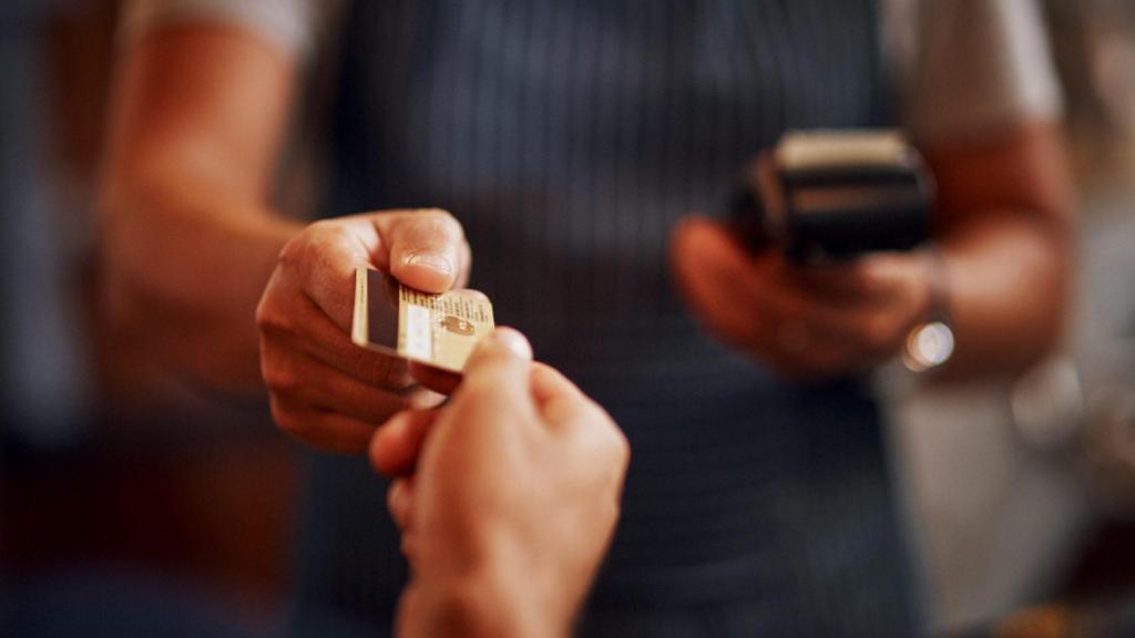 Investigación en Miño y A Coruña por realizar pagos con una tarjeta robada