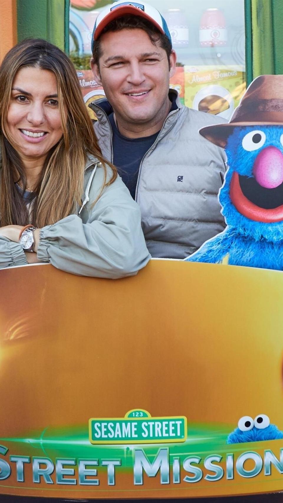 Silvia Casas y Manu Tenorio han visitado PortAventura World esta Semana Santa.