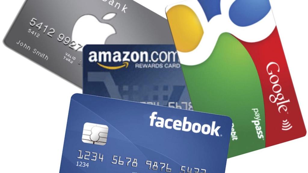 Simulación de tarjetas de crédito de distintas empresas de tecnología.