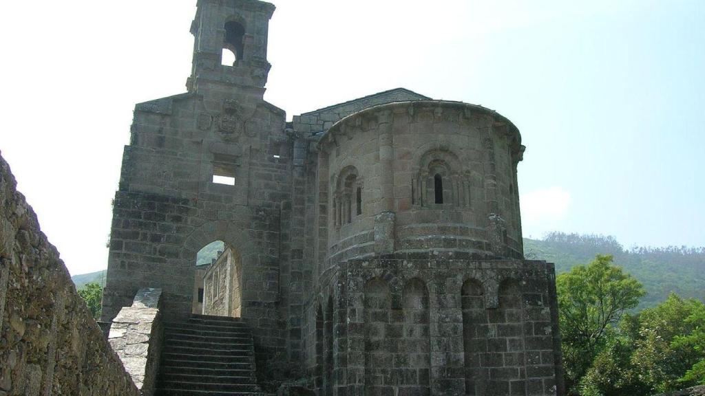 Monasterio de Caaveiro