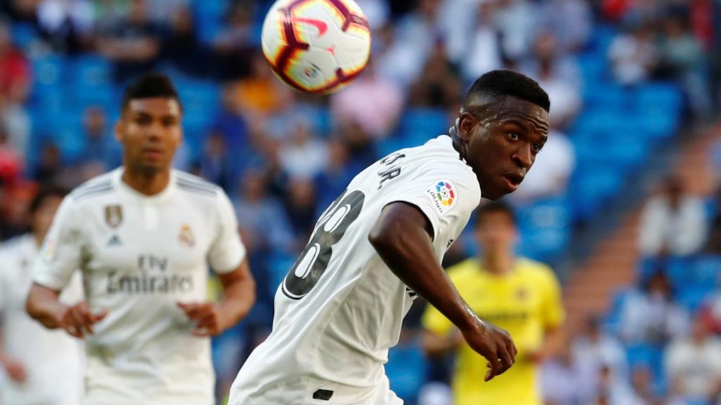 Vinicius realiza una 'espaldinha' frente al Villarreal